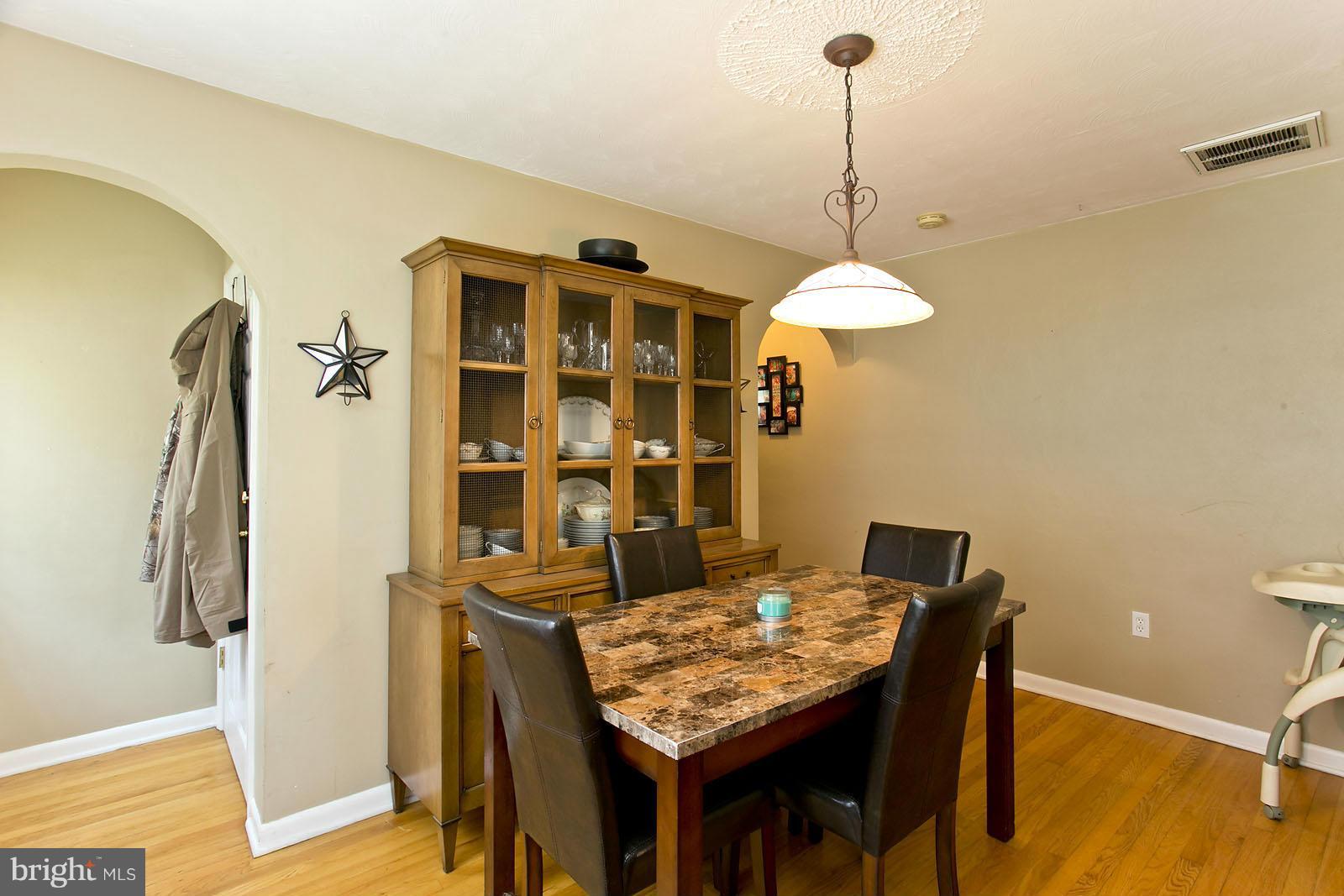 2172 Hunting Ridge Road Winchester, VA 22603 - Photo 4 of 25 Dining Room