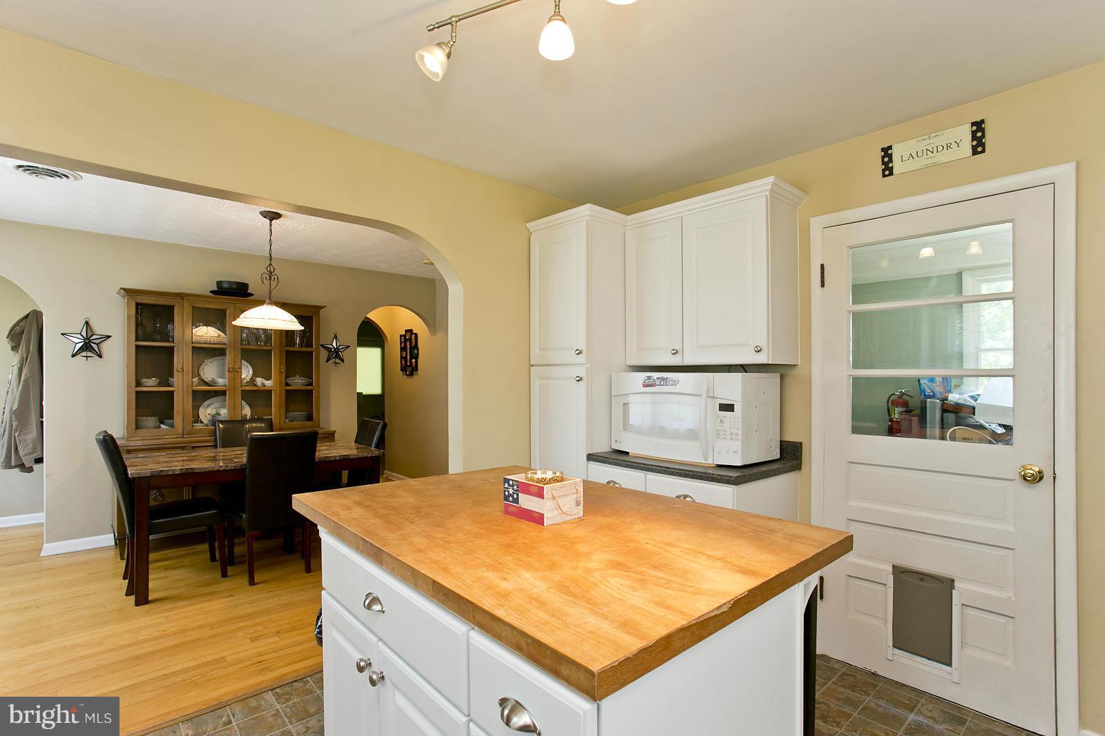 2172 Hunting Ridge Road Winchester, VA 22603 - Photo 9 of 25 Kitchen