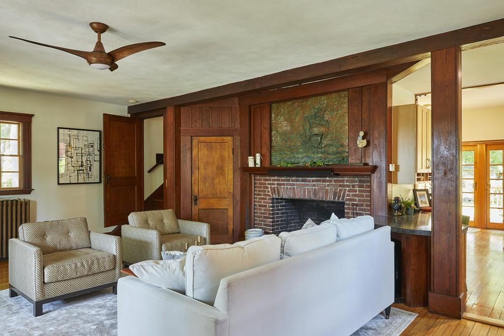 109 Crescent Hill Avenue Arlington, MA 02474 - Photo 4 of 26