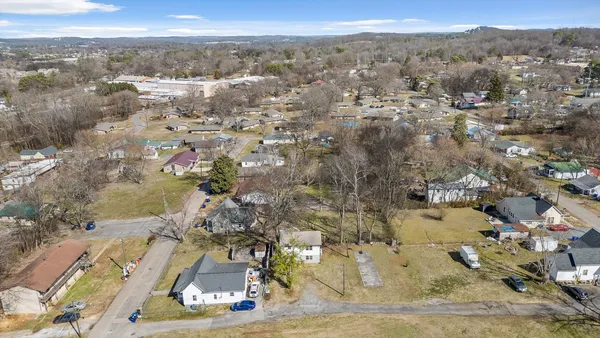 $230,000 | 860 Berry Street Northeast, Cleveland, TN 37311