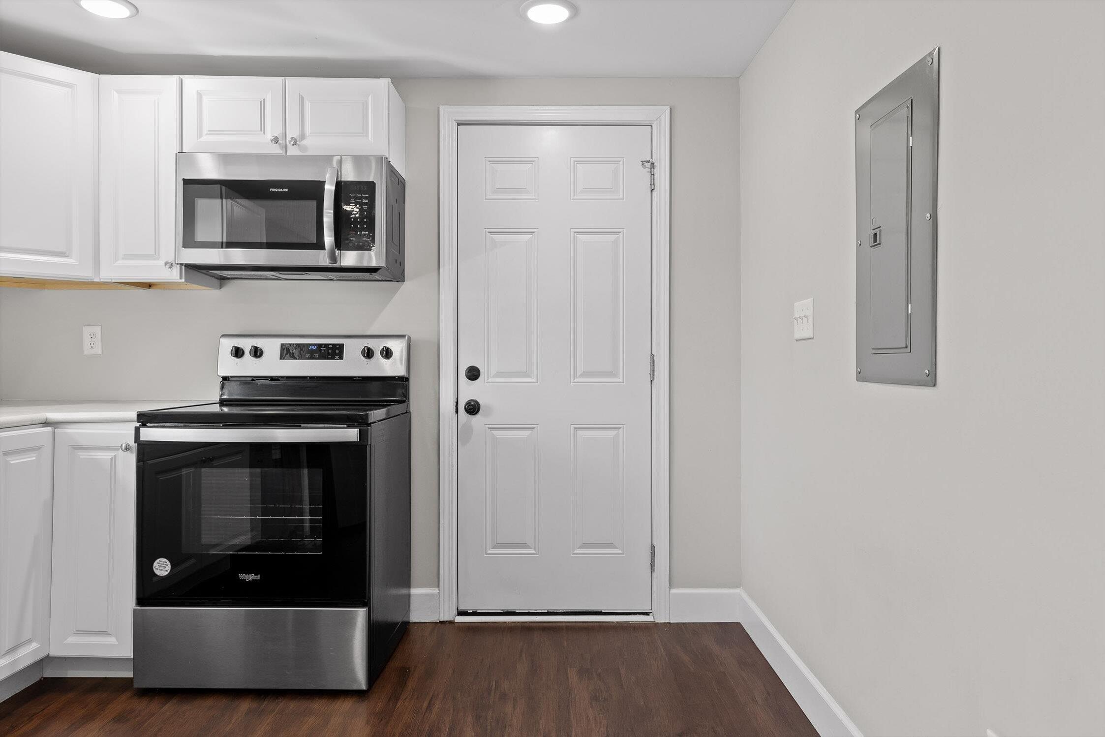 860 Berry Street Northeast Cleveland, TN 37311 - Photo 5 of 50 10-Berry-6