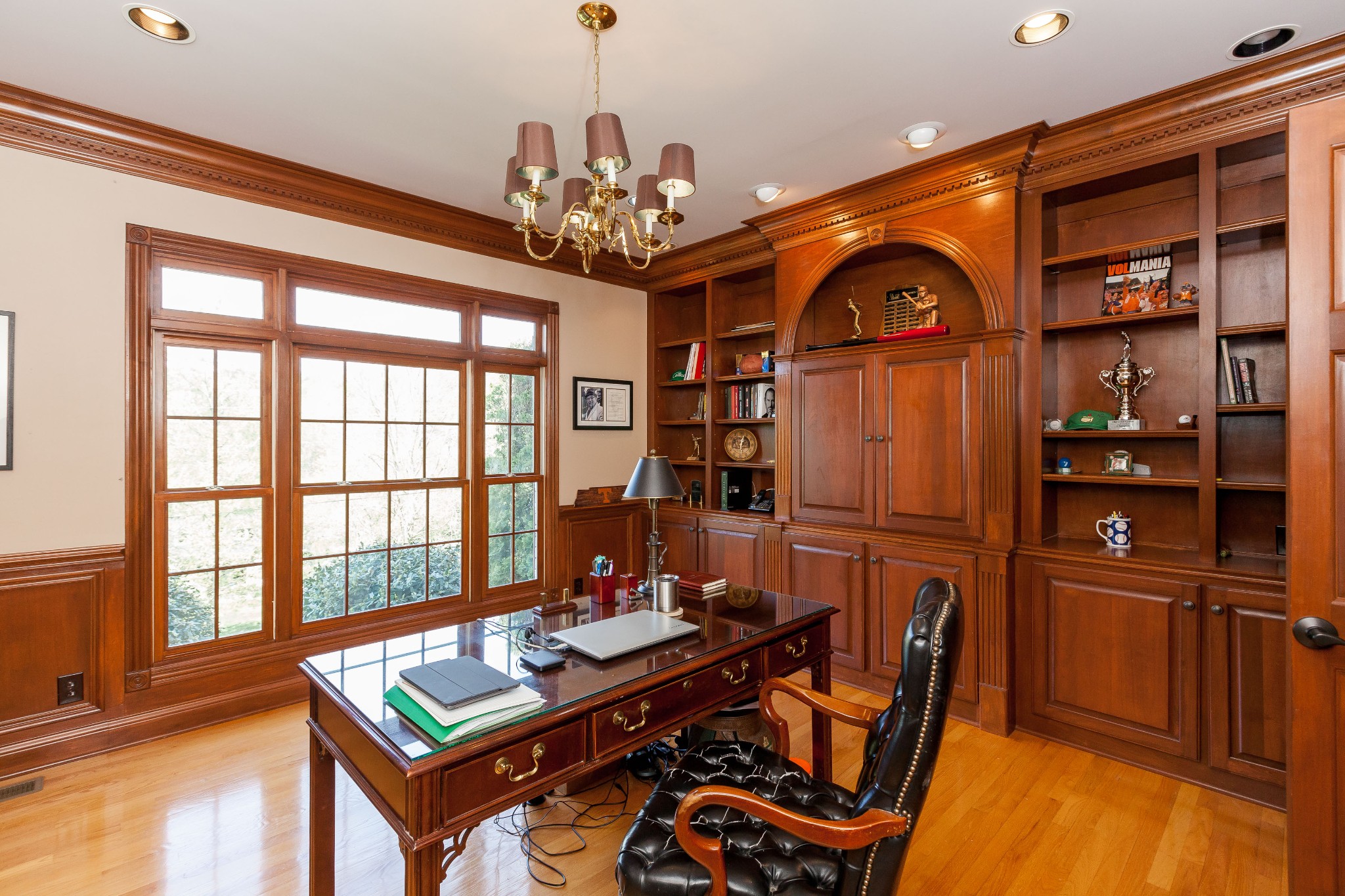 758 High Point Ridge Road Franklin, TN 37069 - Photo 9 of 28 a dining room with furniture a chandelier and window