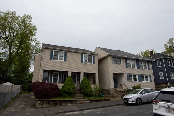 $825,000 | 86 Pilgrim Avenue, Worcester, MA 01604