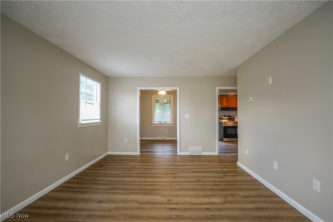 10012 Minyoung Road Ravenna, OH 44266 - Photo 8 of 44 Gallery Image 8