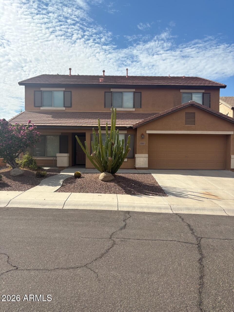 2217 West Steed Ridge Phoenix, AZ 85085 - Photo 2 of 16 IMG_6921