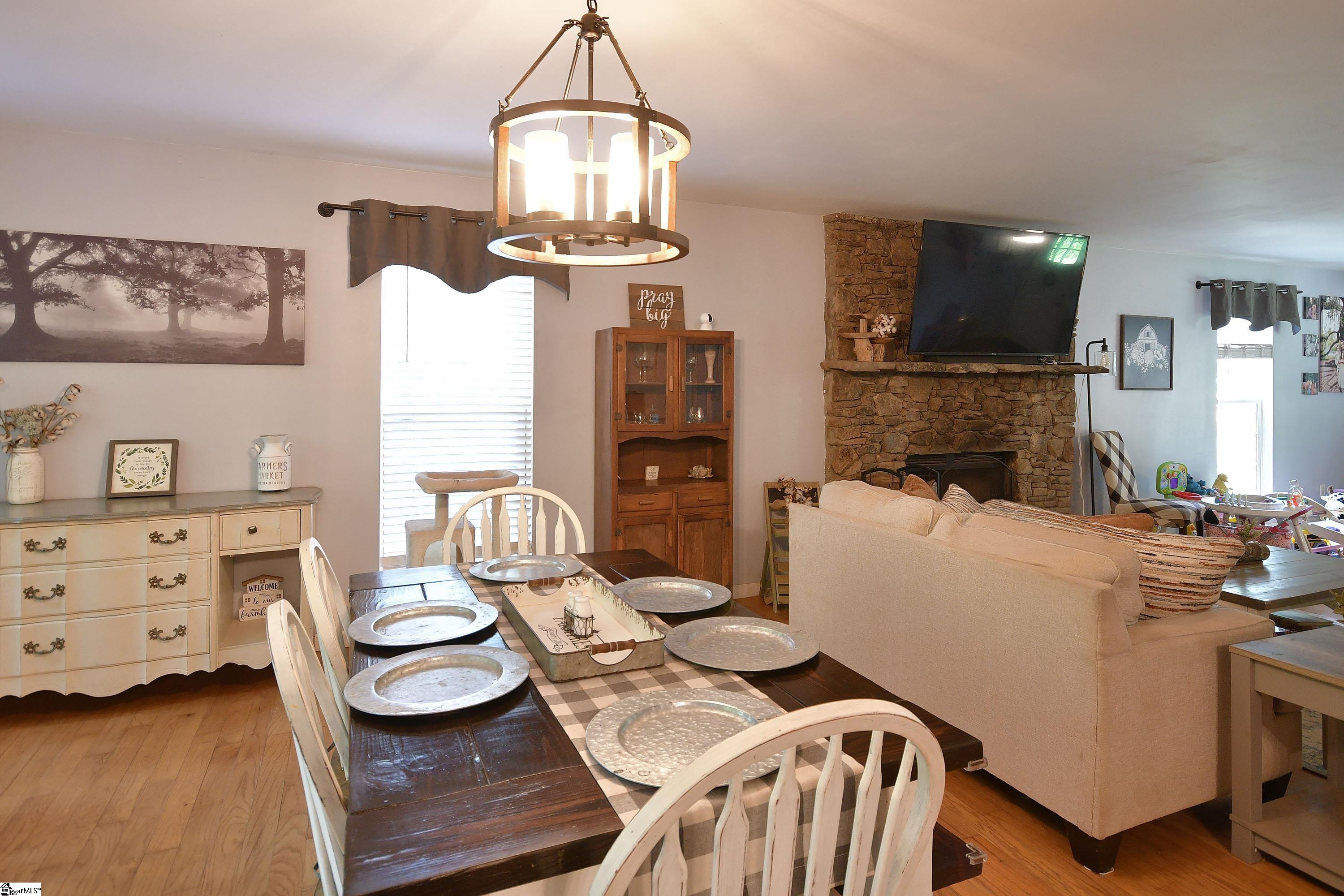 450 Waspnest Road Wellford, SC 29385 - Photo 8 of 32