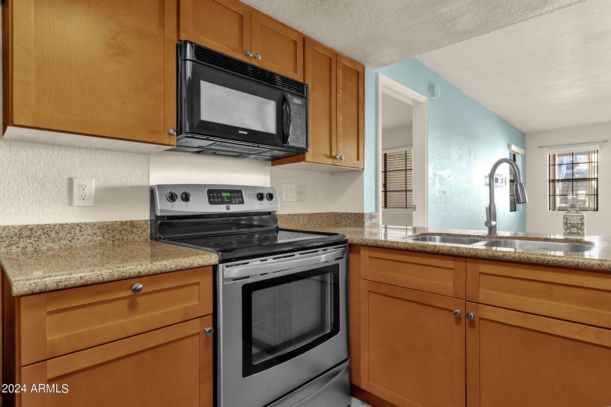 2855 South Ext Road, Unit 116 Mesa, AZ 85210 - Photo 11 of 27 Kitchen