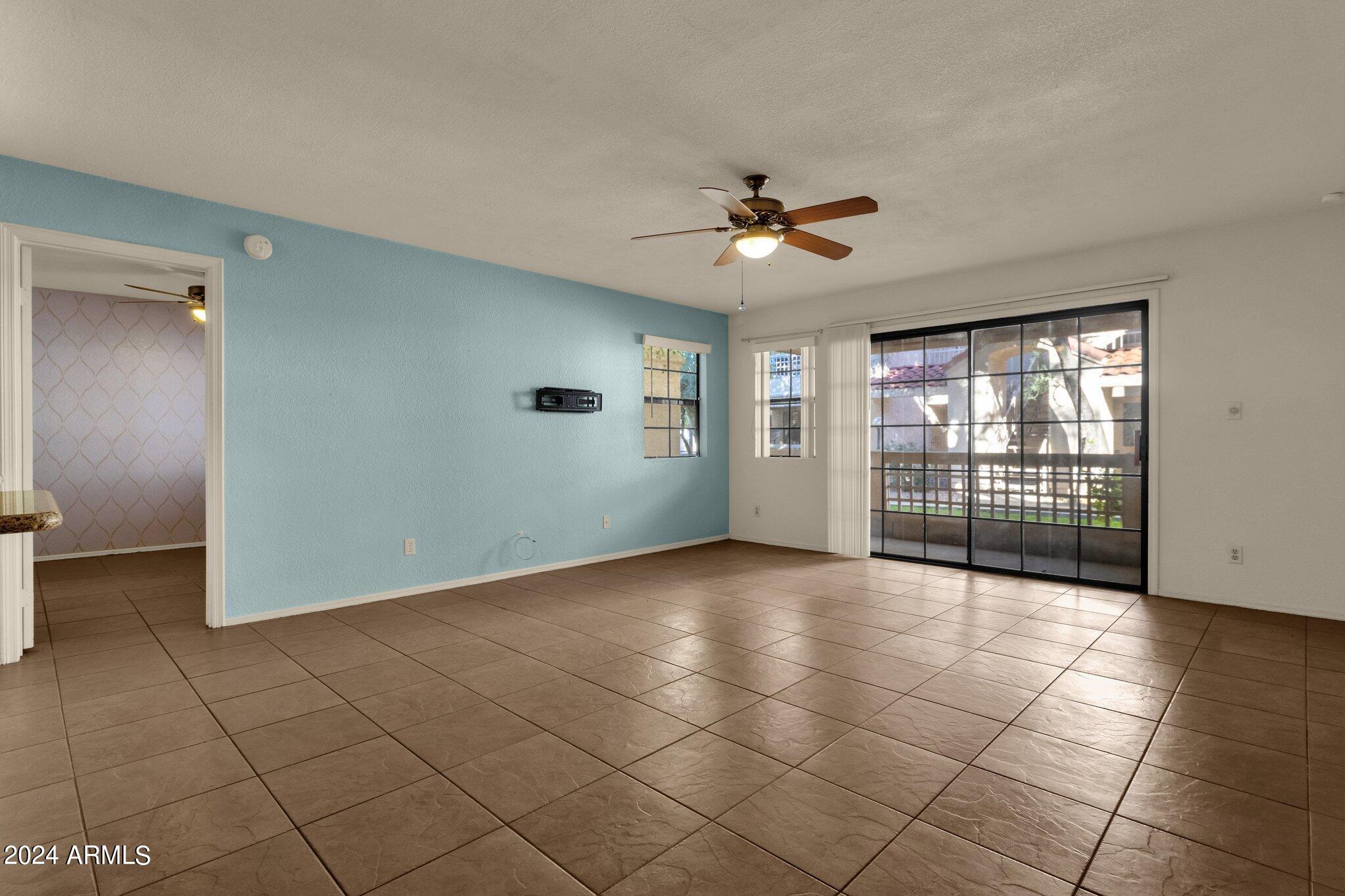 2855 South Ext Road, Unit 116 Mesa, AZ 85210 - Photo 5 of 27 Great Room