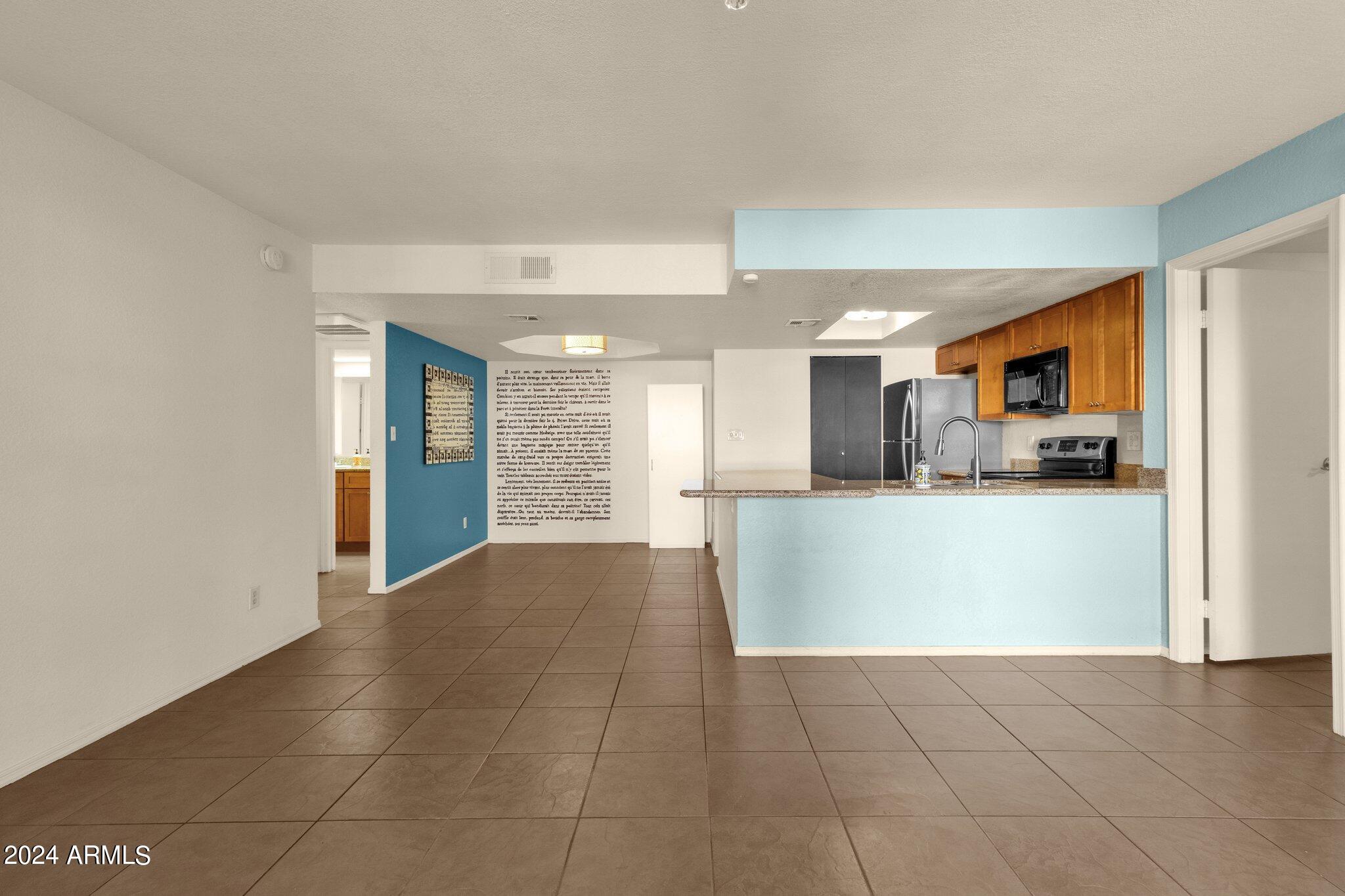 2855 South Ext Road, Unit 116 Mesa, AZ 85210 - Photo 7 of 27 Great Room