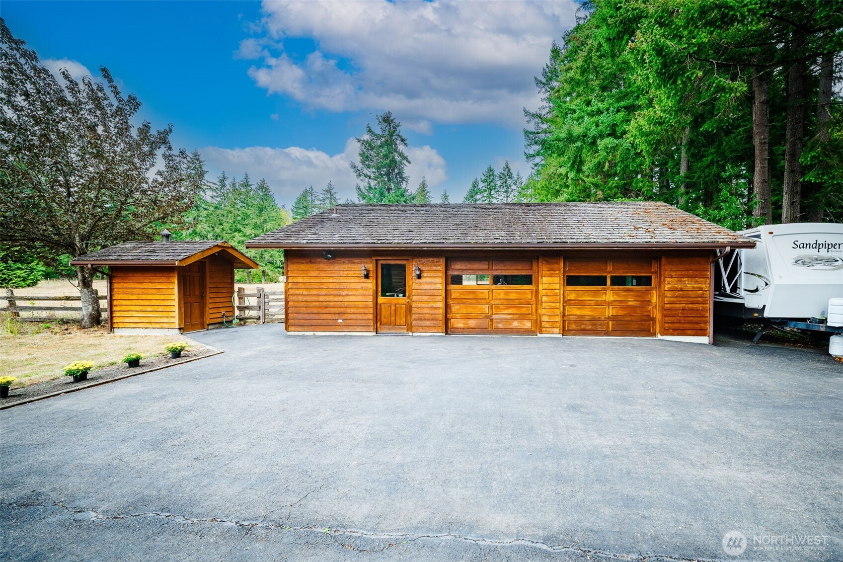 6133 Puget Beach Road Northeast Olympia, WA 98516 - Photo 31 of 37 Gallery Image 31