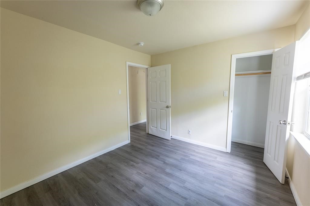4942 Bataan Road Houston, TX 77033 - Photo 12 of 16