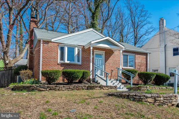 $595,000 | 11852 Huggins Drive, Silver Spring, MD 20902