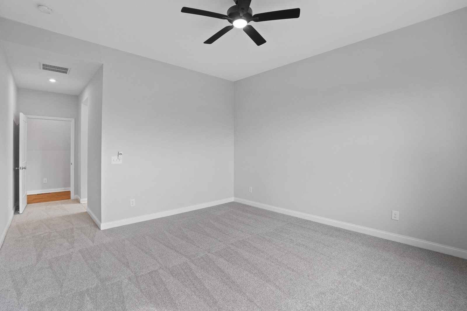 1709 Merkel Road Columbia, TN 38401 - Photo 32 of 44 wooden floor in an empty room