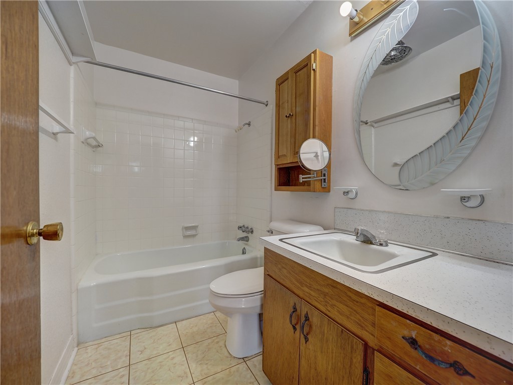 908 Huisache Street Refugio, TX 78377 - Photo 21 of 35