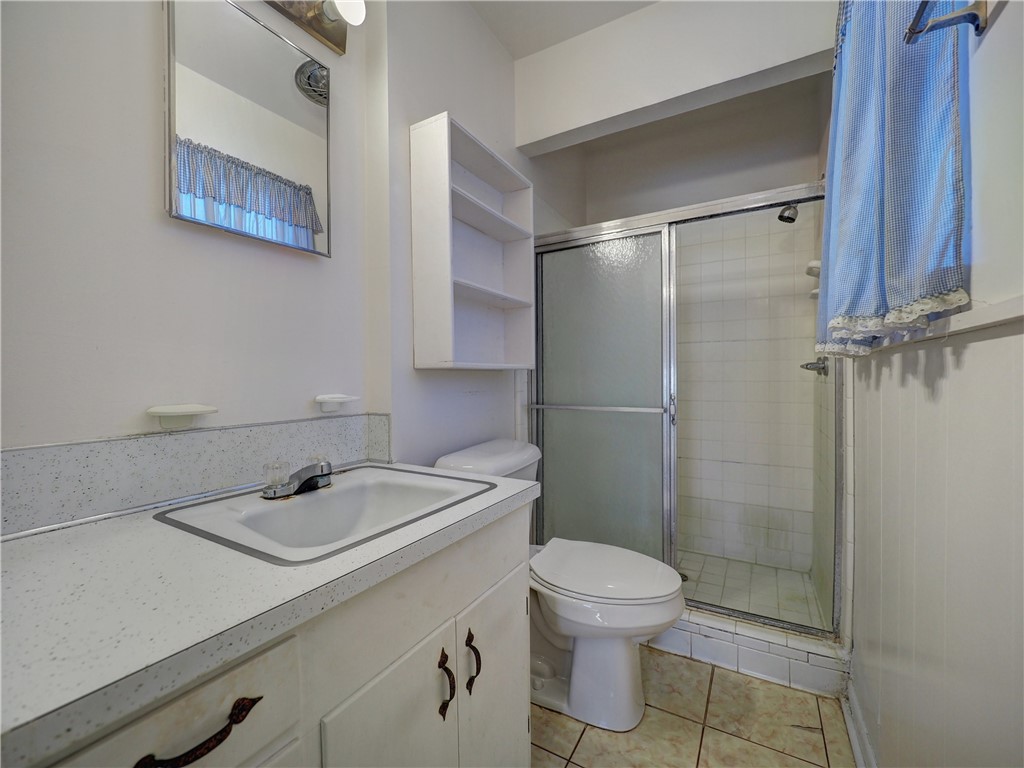 908 Huisache Street Refugio, TX 78377 - Photo 25 of 35