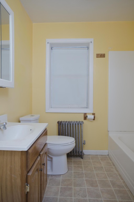 1565 Westover Road Chicopee, MA 01020 - Photo 10 of 22 Gallery Image 10