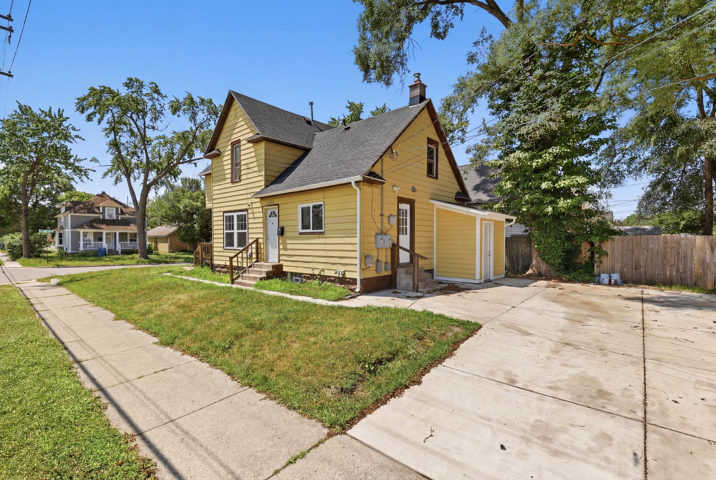 1201 Rathbone Street Southwest Wyoming, MI 49509 - Photo 23 of 24 3_3j5a7609_reedit_0e9eafb6