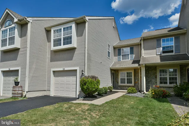 $2,990 | 35 Nutmeg Place, Newtown, PA 18940