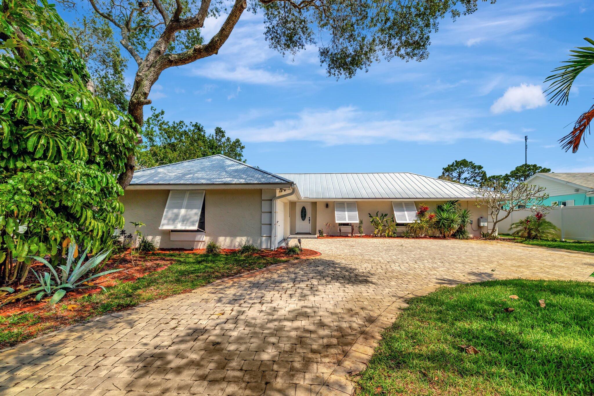 18395 Southeast County Line Road Tequesta, FL 33469 - Photo 1 of 49 1-web-or-mls-3A5A9179