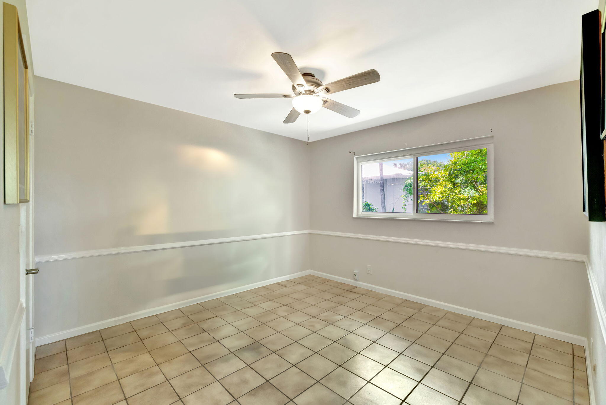 18395 Southeast County Line Road Tequesta, FL 33469 - Photo 32 of 49 guest bedroom 2