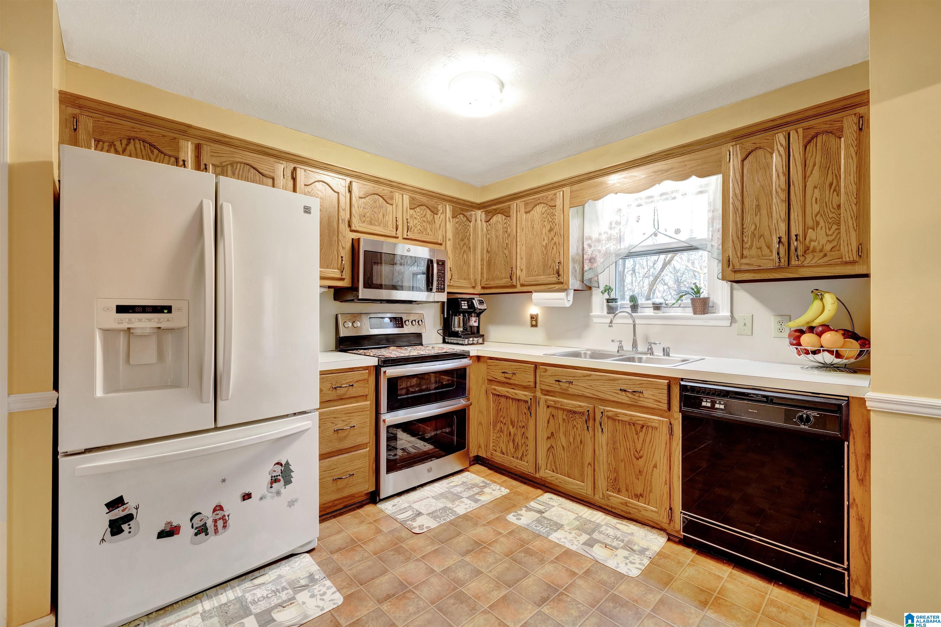 17 South Forty Road Alabaster, AL 35007 - Photo 15 of 39 Gallery Image 15