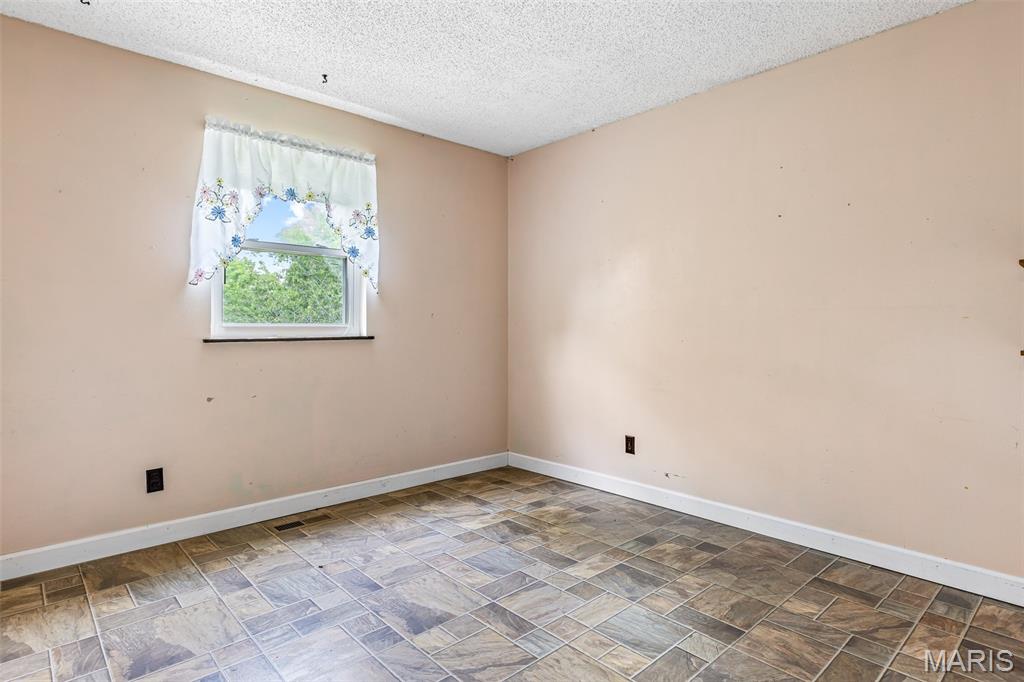 1521 Pendleton Road Farmington, MO 63640 - Photo 21 of 35