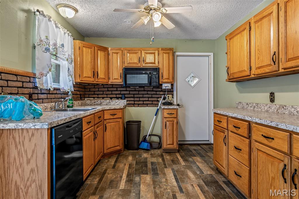 1521 Pendleton Road Farmington, MO 63640 - Photo 10 of 35