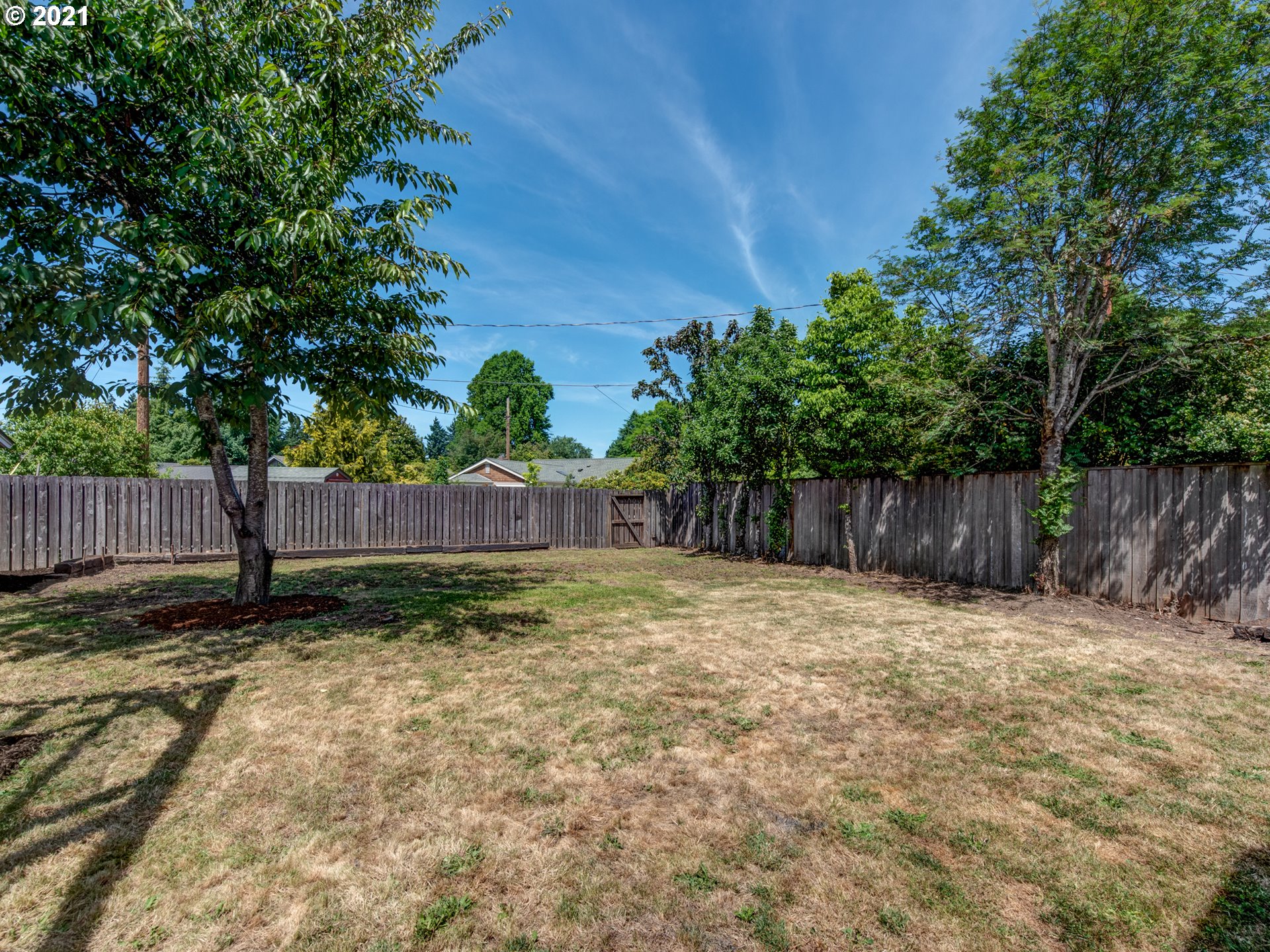 2825 Harlow Road Eugene, OR 97401 - Photo 28 of 29 Gallery Image 28