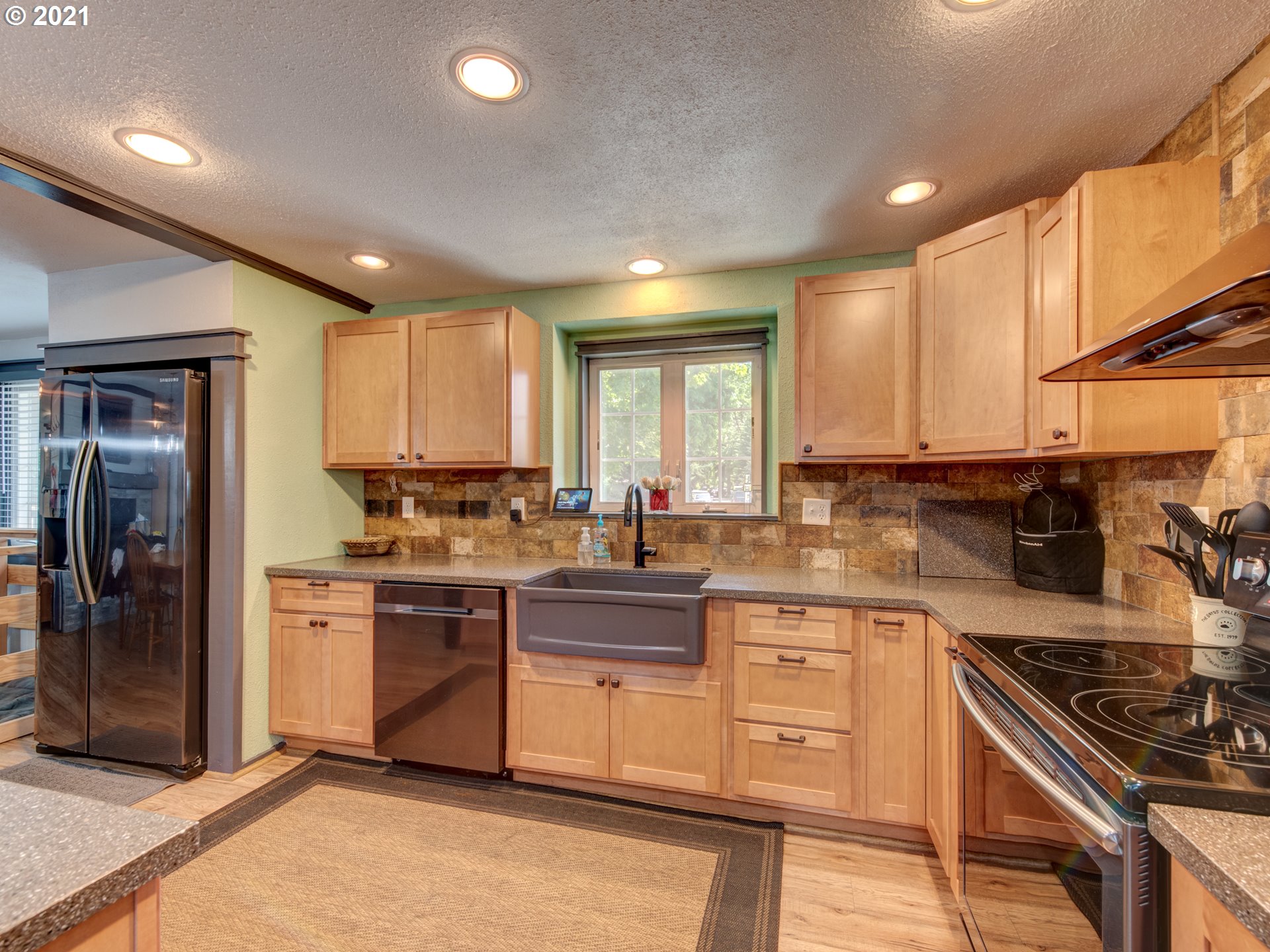 2825 Harlow Road Eugene, OR 97401 - Photo 5 of 29 Gallery Image 5