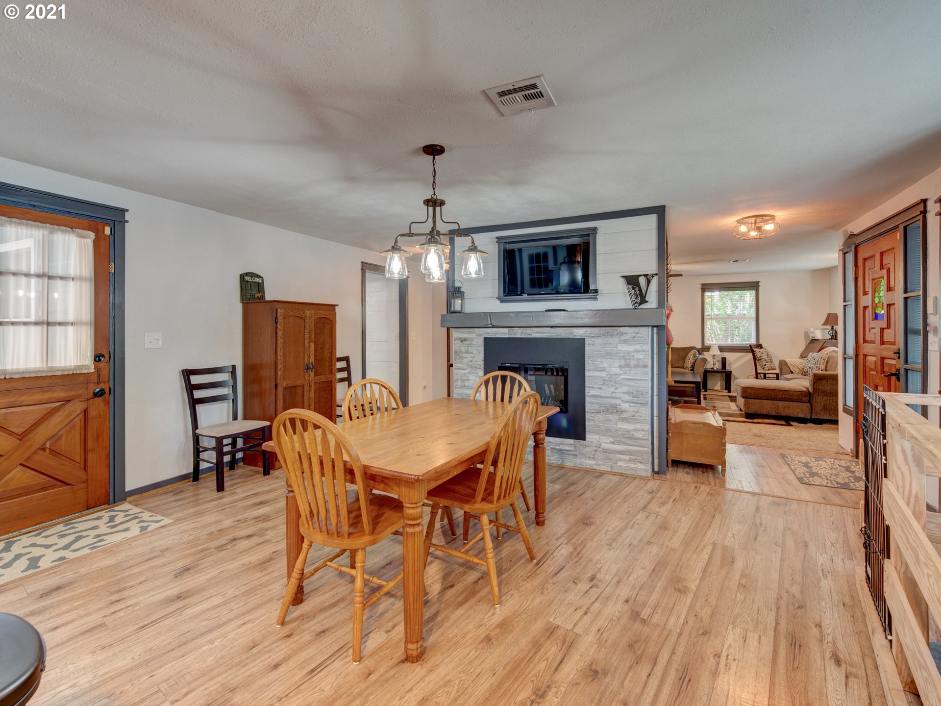 2825 Harlow Road Eugene, OR 97401 - Photo 10 of 29 Gallery Image 10