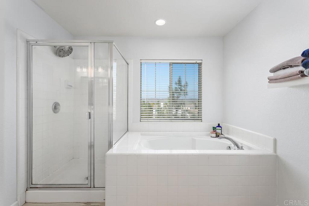 1071 Greenway Road Oceanside, CA 92057 - Photo 26 of 43
