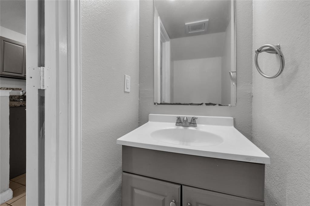 4936 Flamingo Road Fort Worth, TX 76119 - Photo 6 of 14