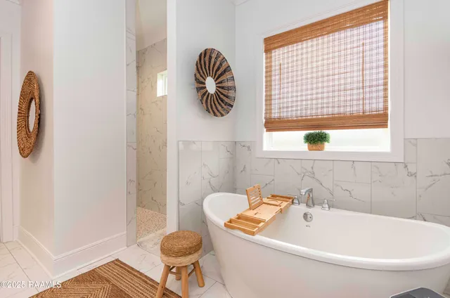 $415,000 | 111 Portside Drive, Broussard, LA 70518