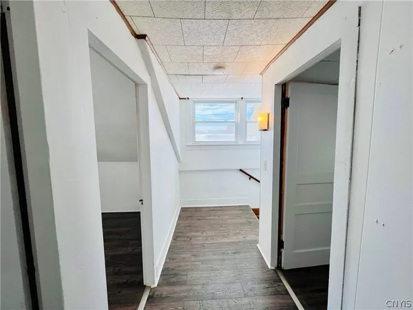 $1,950 | 140 East Oneida Street, Oswego, NY 13126
