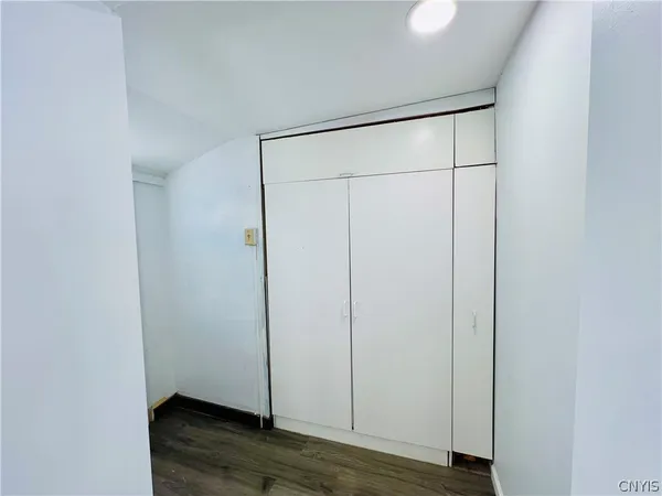 $1,950 | 140 East Oneida Street, Oswego, NY 13126