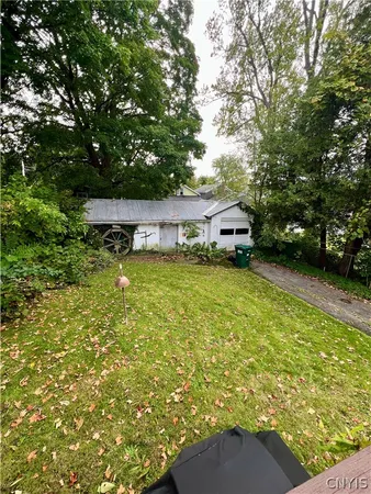 $1,950 | 140 East Oneida Street, Oswego, NY 13126