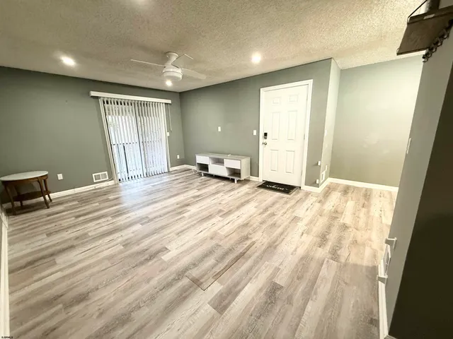 $1,750 | 12 Colonial Court, Unit 12, Galloway Township, NJ 08205