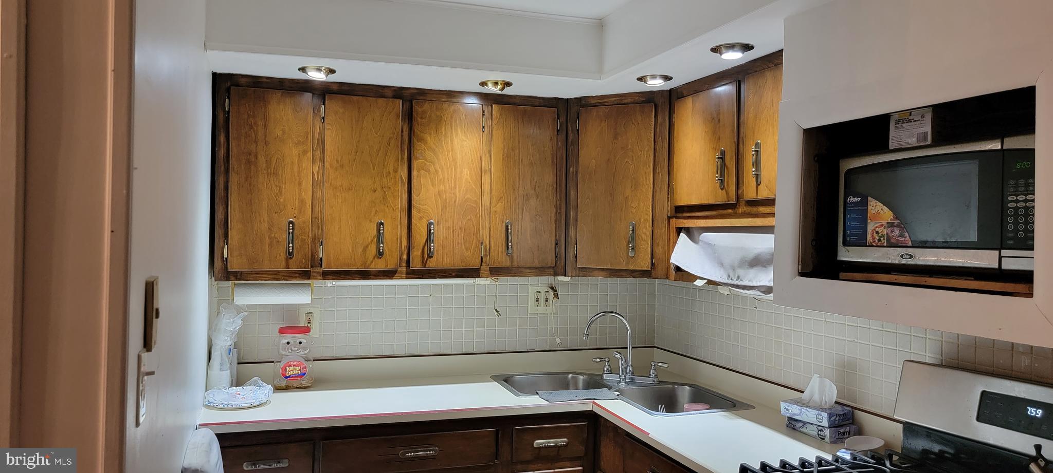 2019 Kent Road Folcroft, PA 19032 - Photo 7 of 17 Gallery Image 7