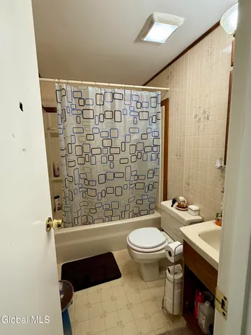 $350,000 | 910 Blodgett Hill Road, Coeymans, NY 12143