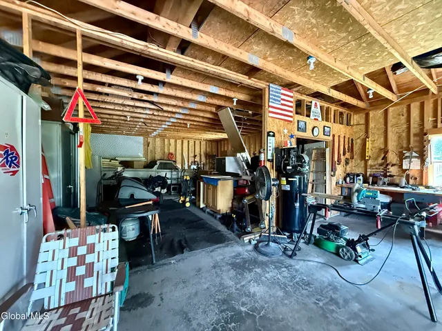 $350,000 | 910 Blodgett Hill Road, Coeymans, NY 12143