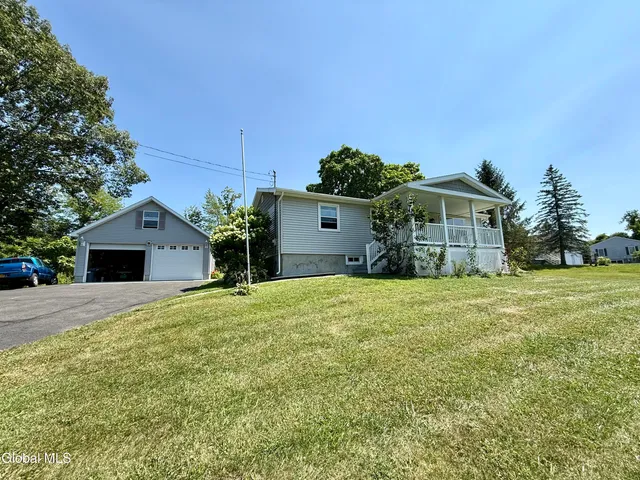 $350,000 | 910 Blodgett Hill Road, Coeymans, NY 12143