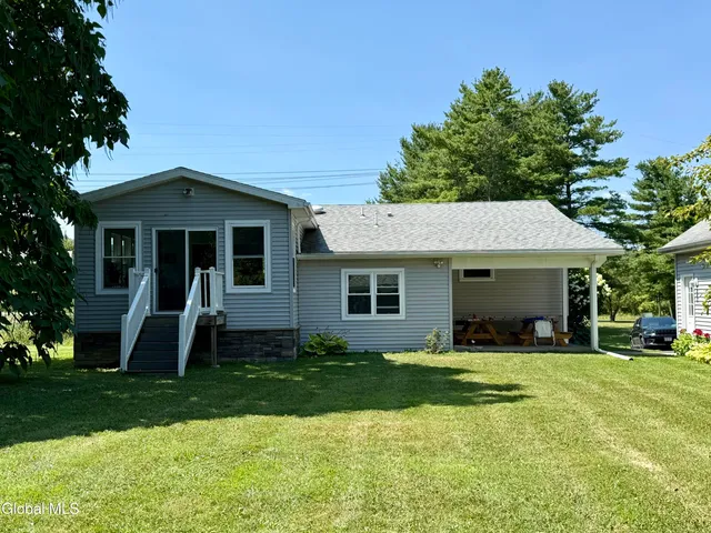 $350,000 | 910 Blodgett Hill Road, Coeymans, NY 12143