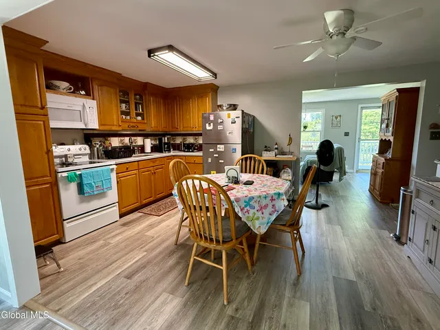 $350,000 | 910 Blodgett Hill Road, Coeymans, NY 12143