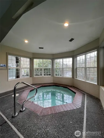 $325,000 | 12303 Harbour Pointe Boulevard, Unit U105, Mukilteo, WA 98275