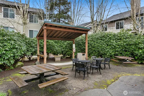 $325,000 | 12303 Harbour Pointe Boulevard, Unit U105, Mukilteo, WA 98275