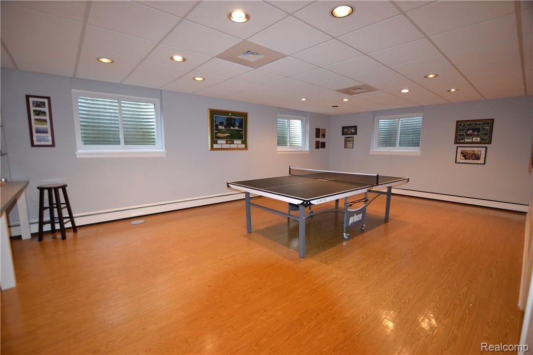 116 Chesterfield Road Bloomfield Hills, MI 48304 - Photo 16 of 24 Rec Room With Daylight Windows