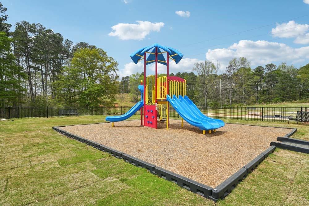 64 Silverleaf Trail Bethlehem, GA 30620 - Photo 25 of 25 swimming pool with outdoor space