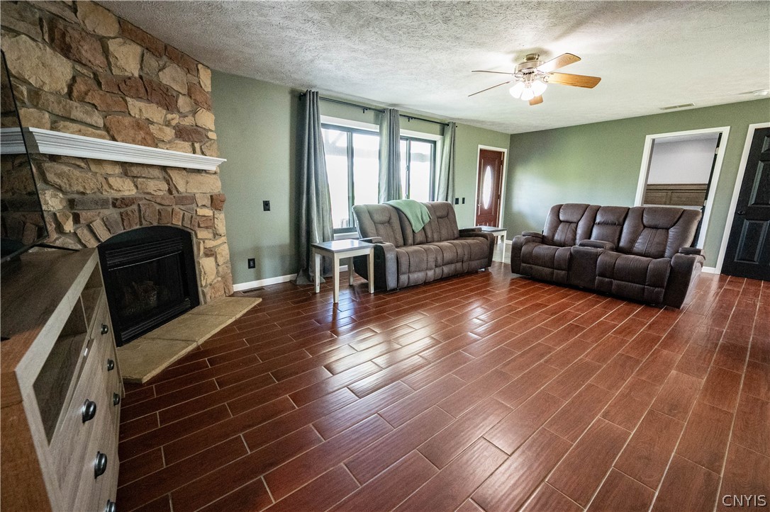 6517 Lowell Road Rome, NY 13440 - Photo 7 of 23