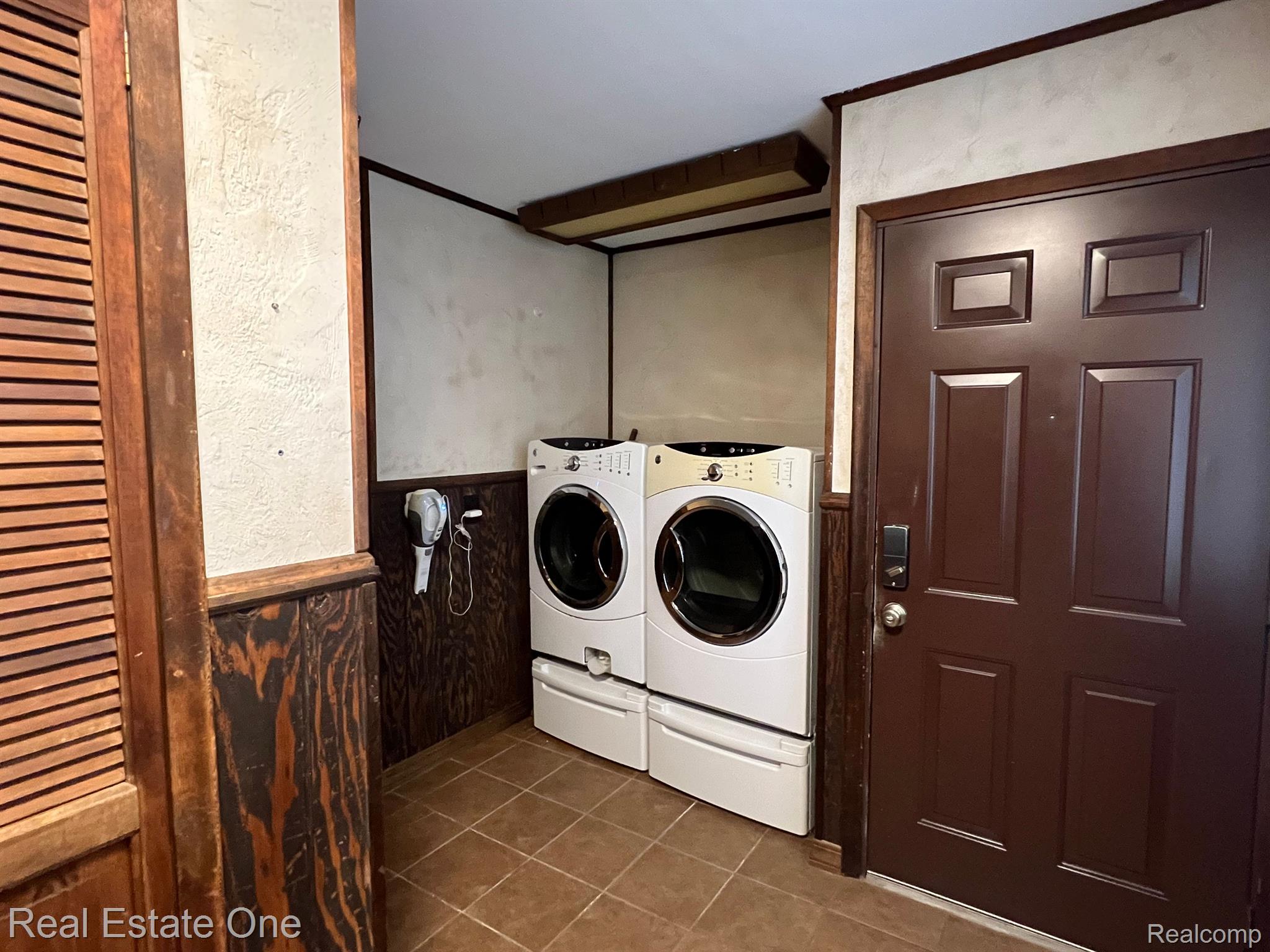 50590 Card Road Macomb, MI 48044 - Photo 18 of 37