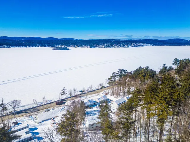 $419,999 | 147 Weirs Boulevard, Unit 6, Laconia, NH 03246